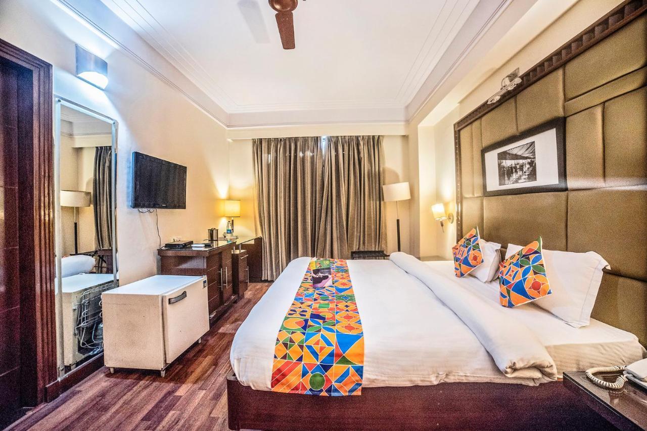The Bmk Hotel Greater Kailash 德里 外观 照片