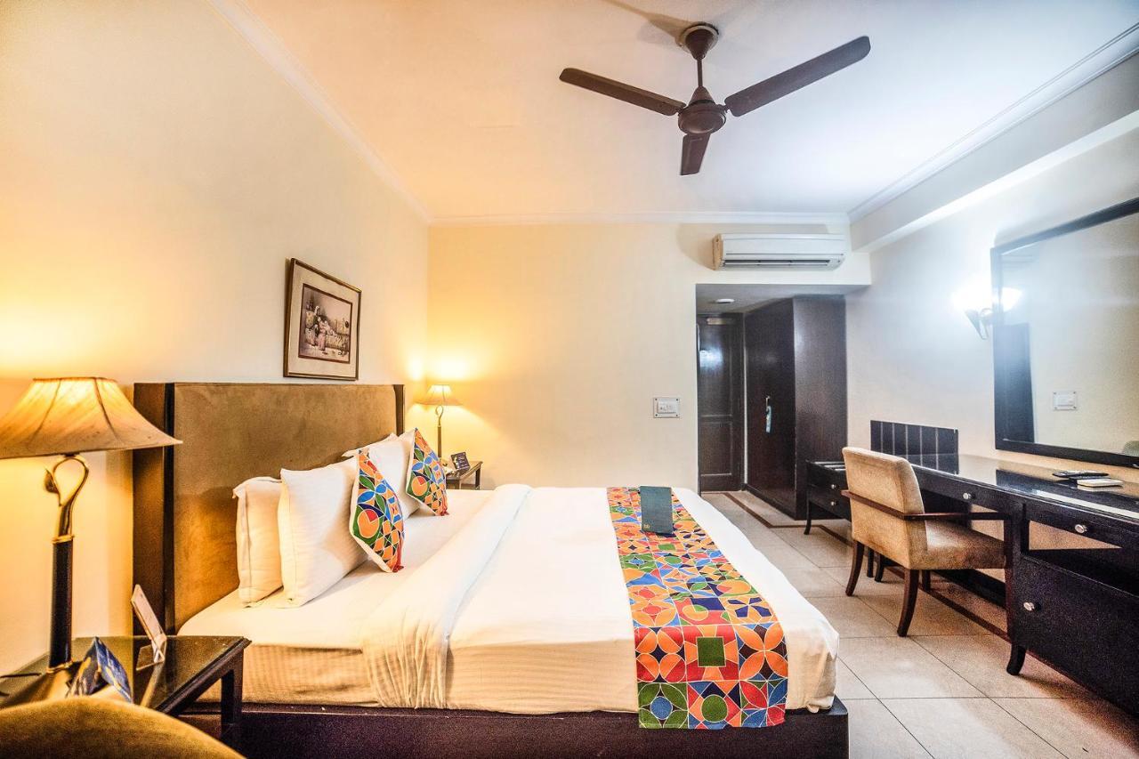 The Bmk Hotel Greater Kailash 德里 外观 照片